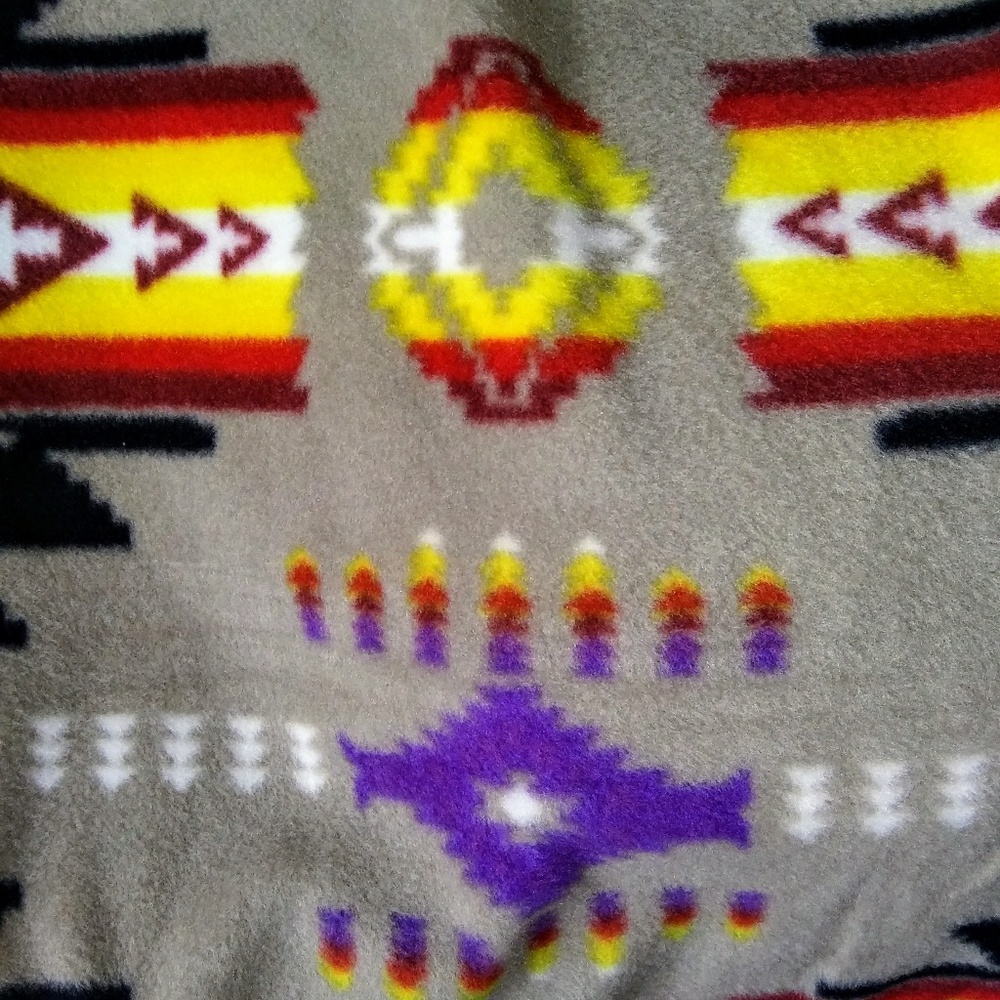 Twin/Full Size Fleece Blanket Tan Navajo Print - Picture 3 of 3